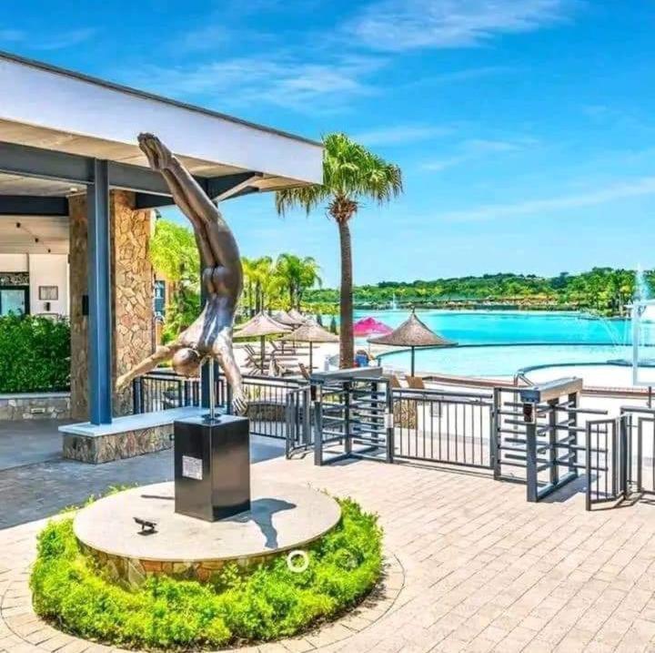 The Blyde Crystal Lagoon Apartment